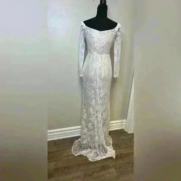 NWT Cream and white Wedding dress. - Picture 3 of 8